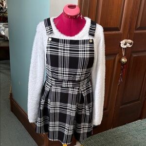 Black & White Plaid Pinafore Dress fully adjustable straps Overalls Dress
Size M